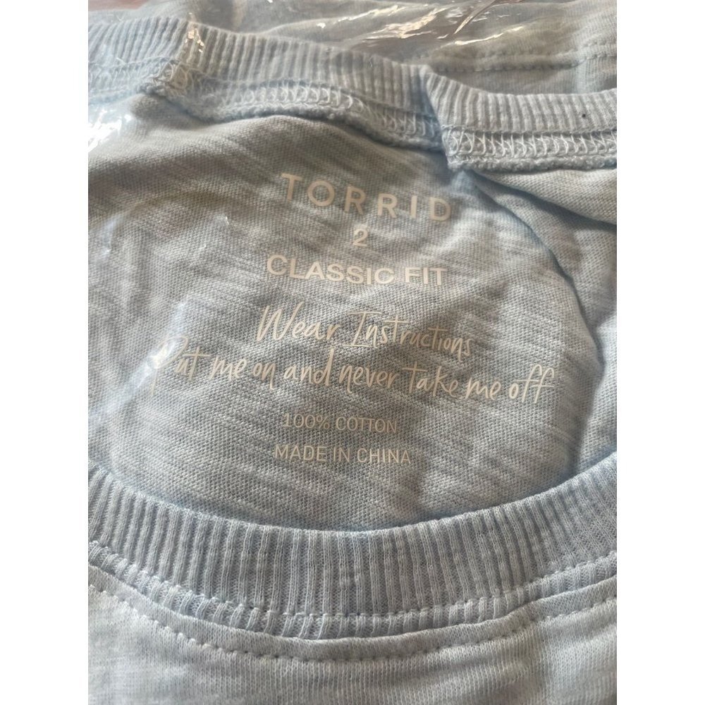 Size 2 Torrid T‎ Shirt J05 98 - Picture 5 of 5